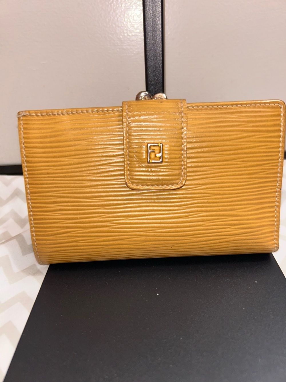 Fendi Vintage Bifold Kiss-lock Wallet